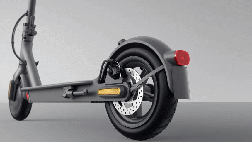 Trottinette électrique Xiaomi Mi Electric Scooter Essential FR Trottinette électrique Xiaomi Mi Electric Scooter Essential FR