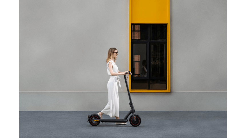 Trottinette électrique Xiaomi Electric Scooter 4 Pro 2nd Gen Trottinette électrique Xiaomi Electric Scooter 4 Pro 2nd Gen