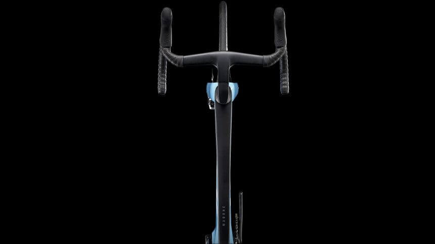 Vélo de route Trek Madone SLR 9 Sram Red eTap AXS 2023 Vélo de route Trek Madone SLR 9 Sram Red eTap AXS 2023