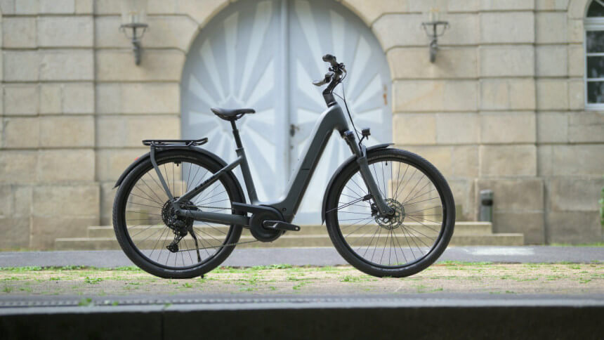 VTC Électrique Cube Kathmandu Hybrid One 800 Shimano Cues 2025 VTC Électrique Cube Kathmandu Hybrid One 800 Shimano Cues 2025