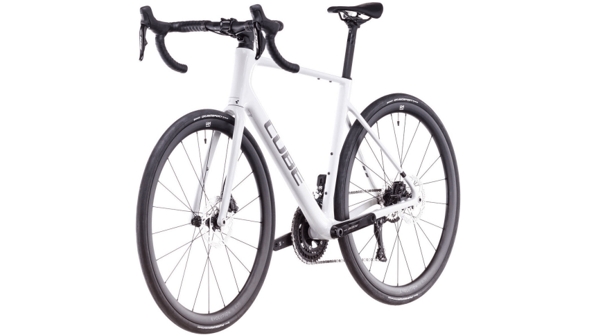 Vélo de Course Cube Attain C:62 SLX Shimano 105 Di2 2025 Vélo de Course Cube Attain C:62 SLX Shimano 105 Di2 2025