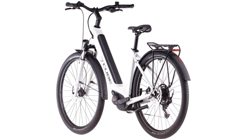 Vélo de Voyage Électrique Cube Touring Hybrid One 625 Easy Entry Shimano Cues 2025 Vélo de Voyage Électrique Cube Touring Hybrid One 625 Easy Entry Shimano Cues 2025
