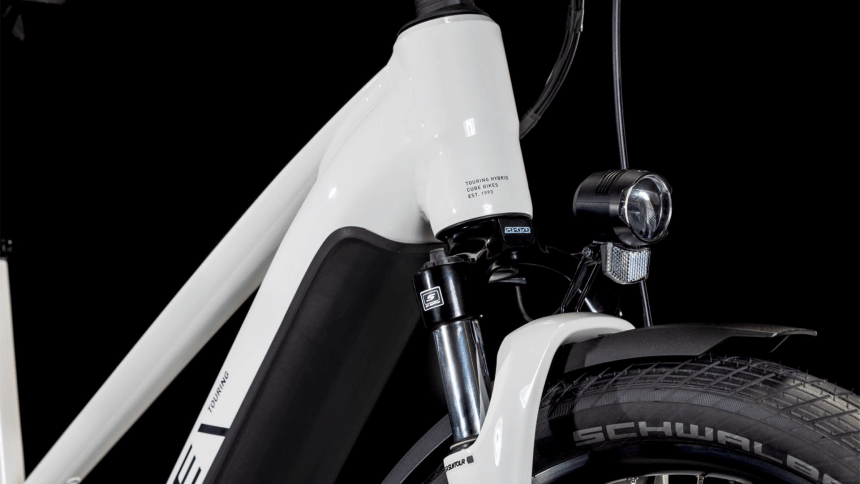 Vélo de Voyage Électrique Cube Touring Hybrid One 625 Trapeze Shimano Cues 2025 Vélo de Voyage Électrique Cube Touring Hybrid One 625 Trapeze Shimano Cues 2025