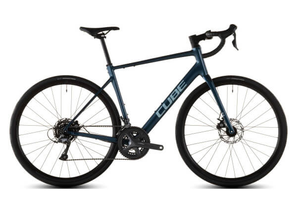 Vélo de route Cube Attain Pro Shimano Claris 2026